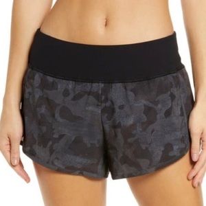 Zella NWT-Nordstrom’s Small Camo Athletic Shorts w/pocket, wide/elastic @waist.